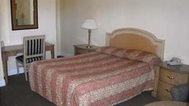 The Sojourn - Sherman Oaks Motel 2*